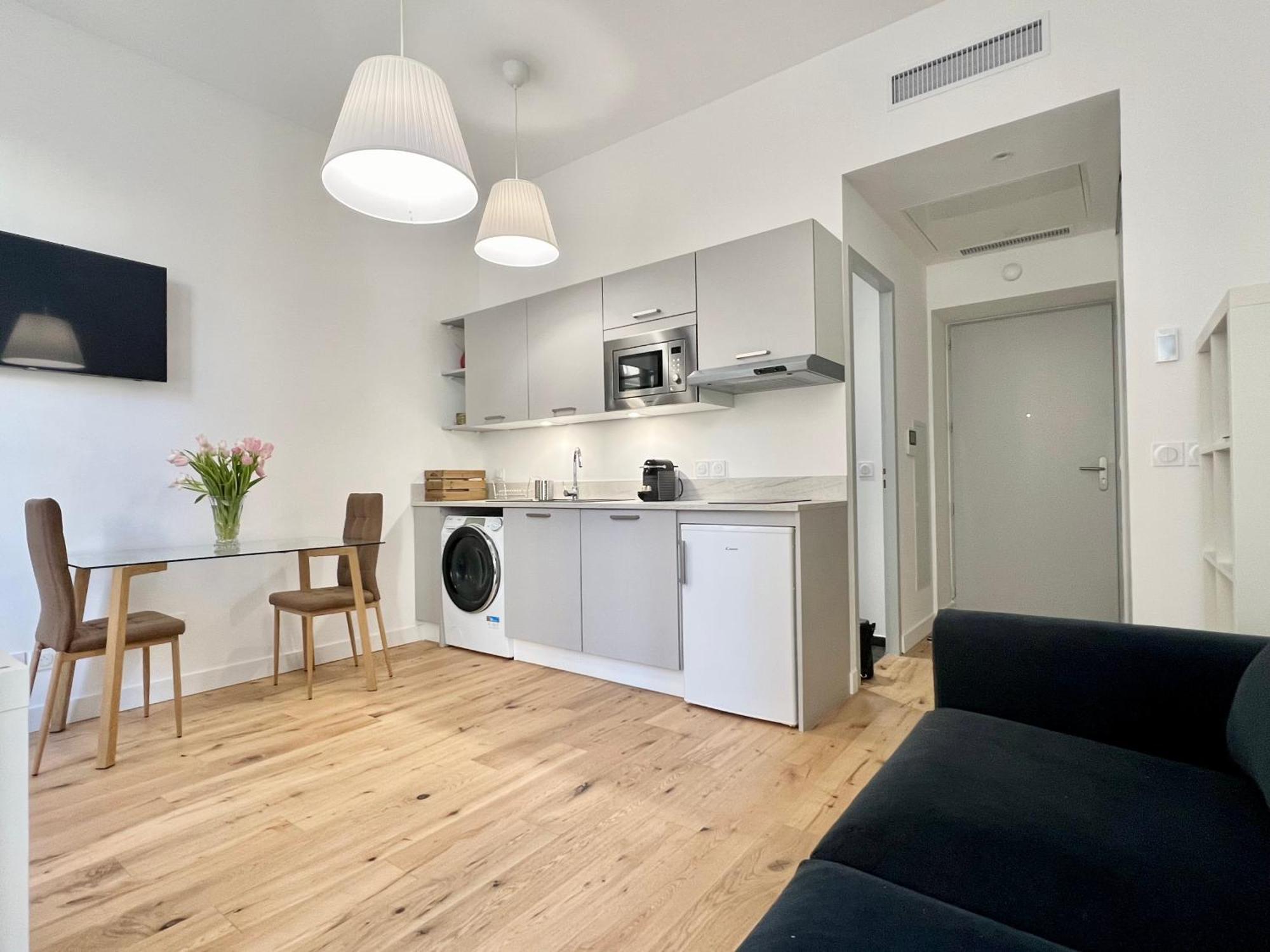 Confortable Central Studio To Discover Nice Exterior foto
